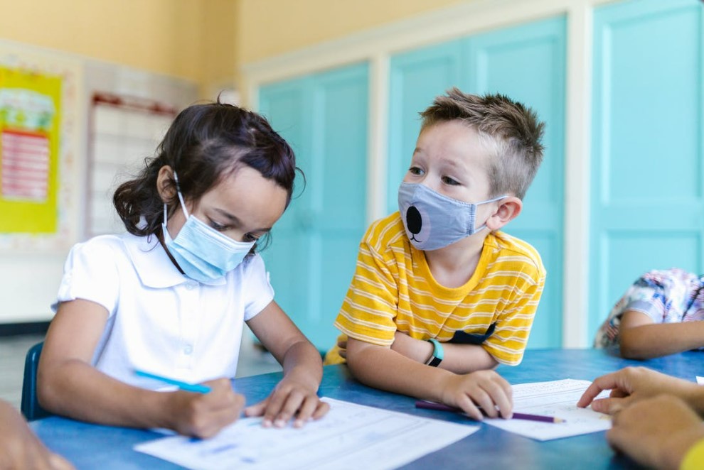 kids at school wearing masks